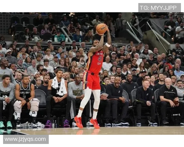 英格拉姆领衔鹈鹕挑战马刺球队全力以赴争夺胜利