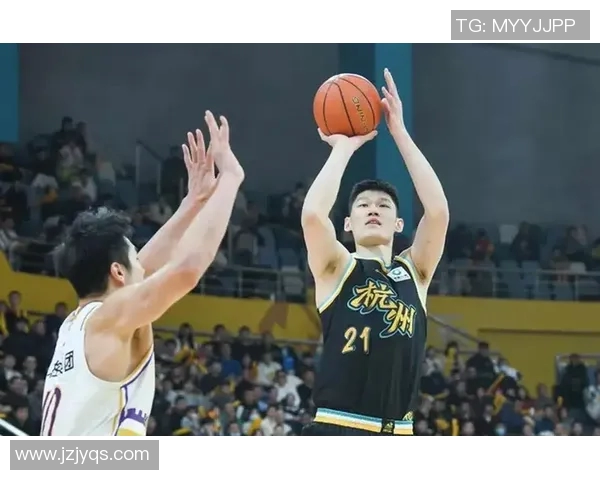 CBA福建对阵广厦精彩比赛录像回放全程回顾与分析