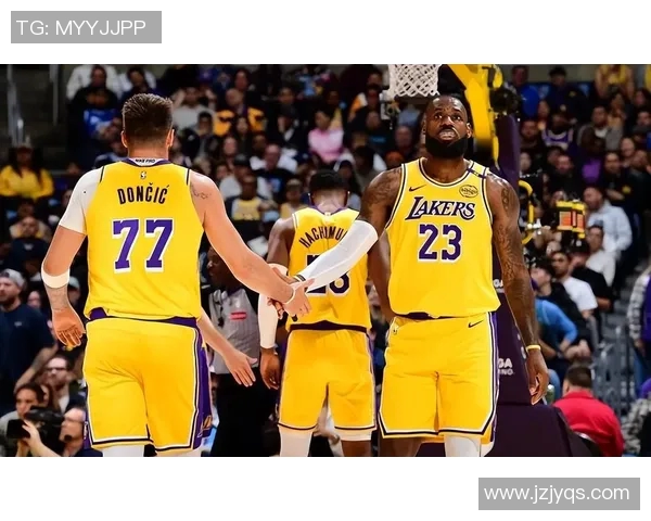 湖人对决掘金精彩瞬间回顾与赛季亮点分析