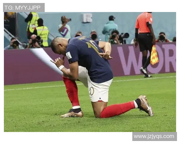 姆巴佩领衔法国队冲击世界杯冠军之路的艰辛与荣耀