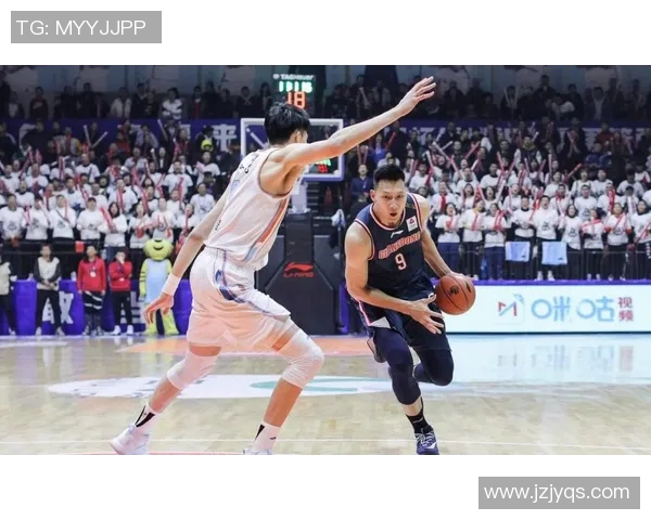 激情对决直播CBA北京队迎战广东队全力争胜精彩瞬间不容错过