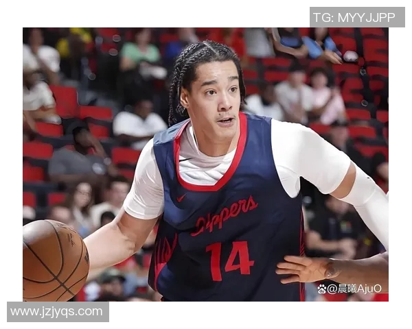 2014年林书豪对阵快船的精彩表现与赛场背后的故事揭秘 2014年林书豪对阵快船的精彩表现与赛场背后的故事揭秘