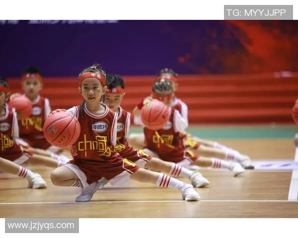 WNBA狂热与王牌对决精彩瞬间图片集锦展现篮球魅力与激情对抗