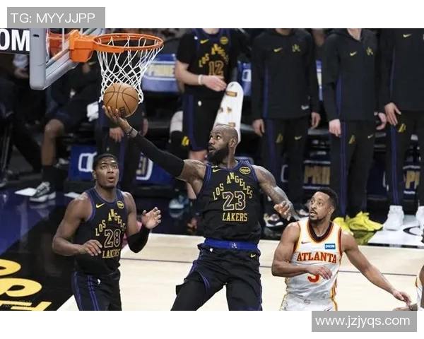 湖人对决国王与老鹰的精彩较量展现篮球魅力与团队精神 湖人对决国王与老鹰的精彩较量展现篮球魅力与团队精神